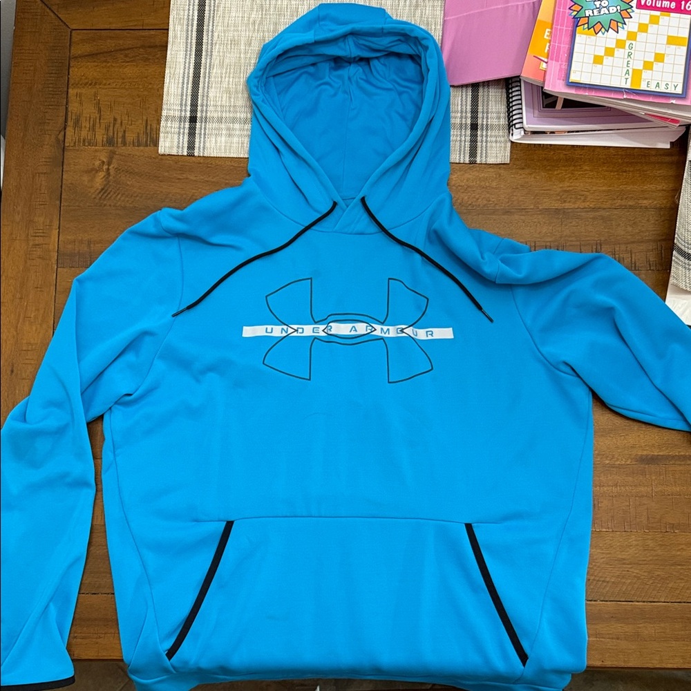 Under Armour Vibrant Blue Lightweight Hoodie/Pullover